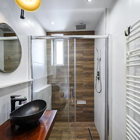 Cozy Flat In With Cinema *