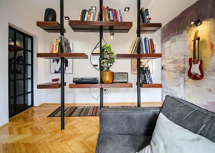 Cozy Flat In With Cinema 아파트