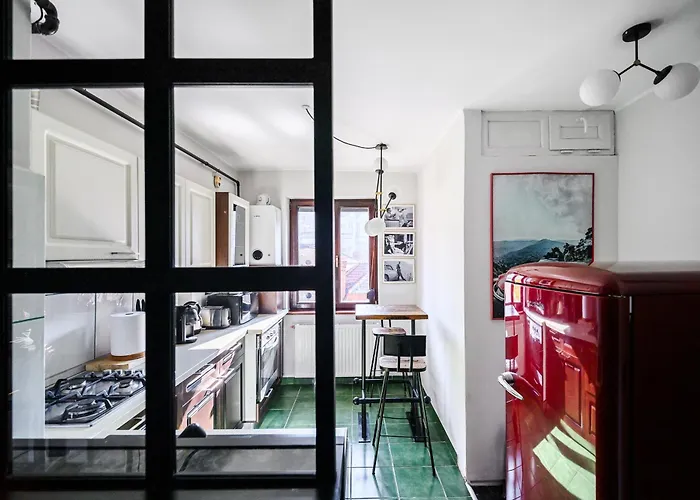 아파트 Cozy Flat In With Cinema